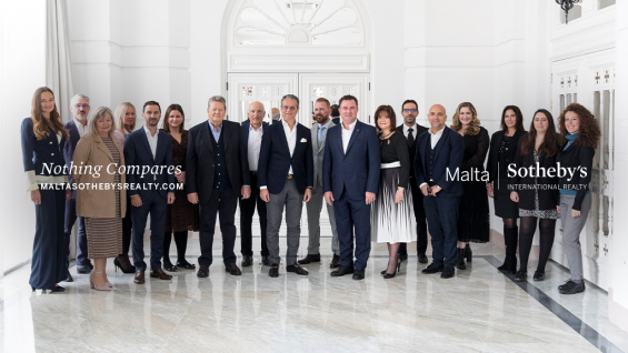 List with a Luxury Property Expert